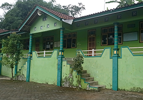 MTs Ma'arif NU Bener